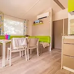 Zecamping 4 étoiles Familial Avec Piscine Couverte Camping Laroque-des-Albères