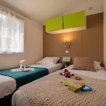Zecamping 4 étoiles Familial Avec Piscine Couverte 4* Laroque-des-Albères
