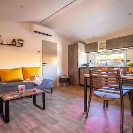 Zecamping 4 Etoiles Familial Avec Piscine Couverte 4*