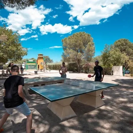 Zecamping 4 Etoiles Familial Avec Piscine Couverte Kemp Laroque-des-Albères