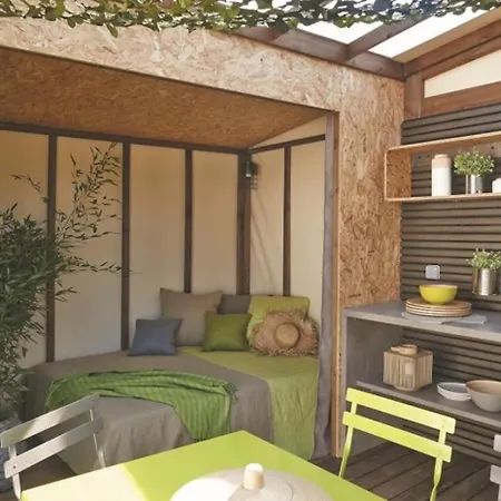 Zecamping 4 Etoiles Familial Avec Piscine Couverte Camping Laroque-des-Albères