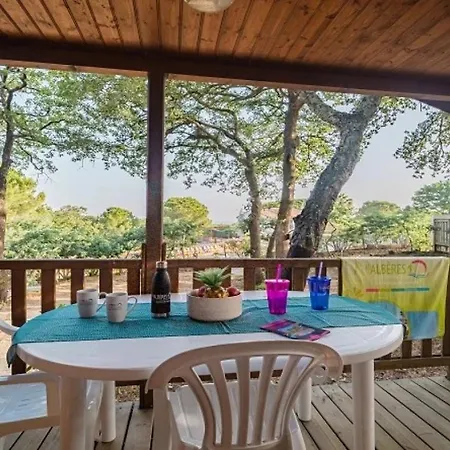 Camping Zecamping 4 Etoiles Familial Avec Piscine Couverte 4*