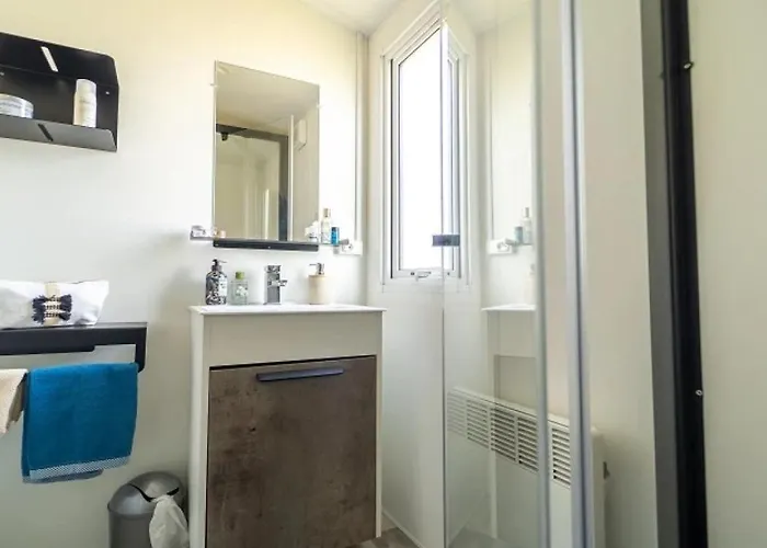 Zecamping 4 Etoiles Familial Avec Piscine Couverte 4* Laroque-des-Albères