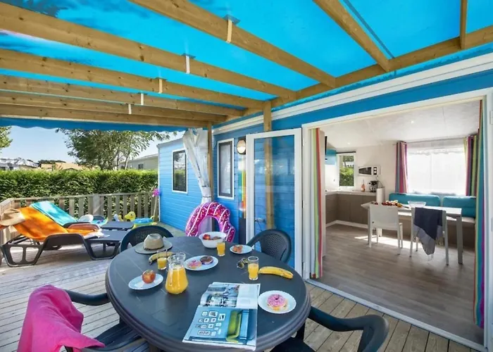 Kemp Zecamping 4 Etoiles Familial Avec Piscine Couverte Laroque-des-Albères
