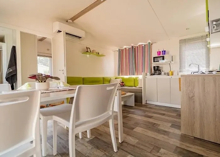 Zecamping 4 Etoiles Familial Avec Piscine Couverte Kemp 4*