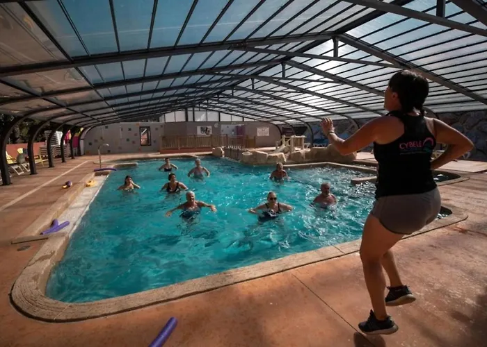 Kemp Zecamping 4 Etoiles Familial Avec Piscine Couverte 4*