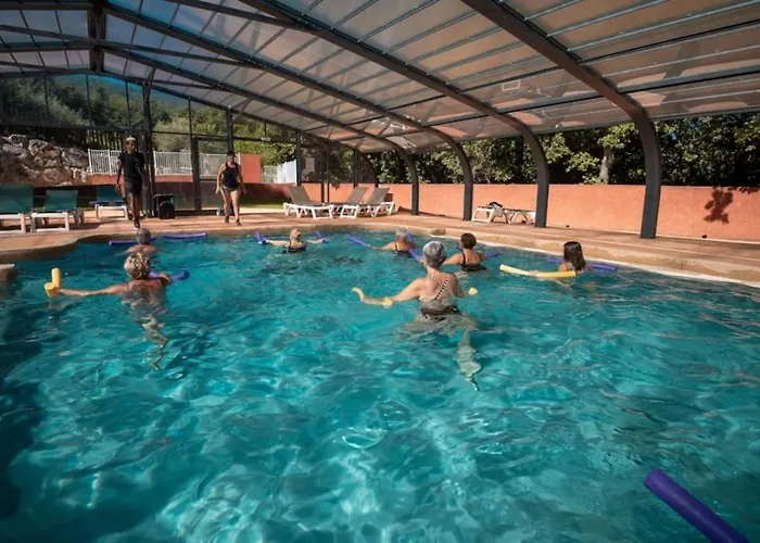 Zecamping 4 Etoiles Familial Avec Piscine Couverte 4* Laroque-des-Albères
