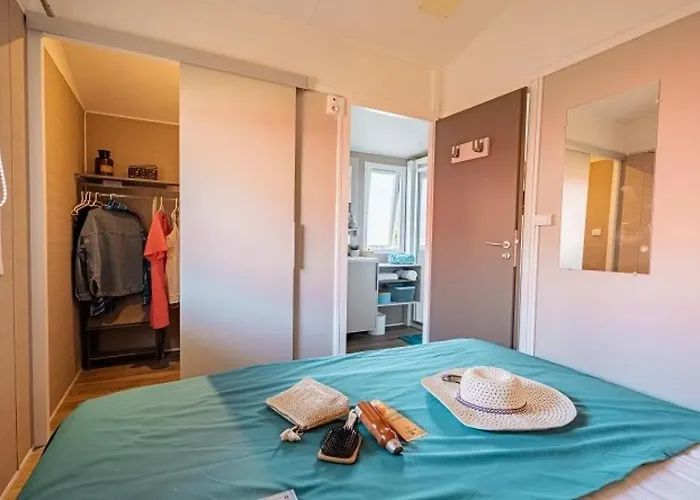 Zecamping 4 Etoiles Familial Avec Piscine Couverte Kemp