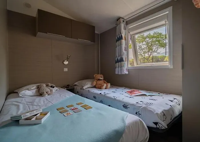 Zecamping 4 Etoiles Familial Avec Piscine Couverte 4*